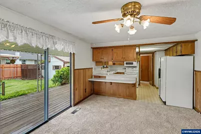856 Royalty Dr NE, Salem, OR 97301 - Photo 11