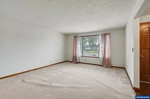 856 Royalty Dr NE, Salem, OR 97301 - Photo 5