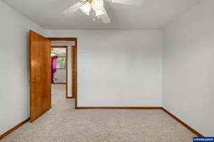 856 Royalty Dr NE, Salem, OR 97301 - Photo 21