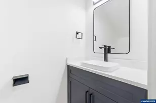 300 &amp 302 Seven Oaks Ln, Lebanon, OR 97355 - Photo 5