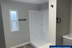 5422 Portland Rd NE, Salem, OR 97305 - Photo 15