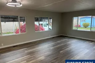 5422 Portland Rd NE, Salem, OR 97305 - Photo 7