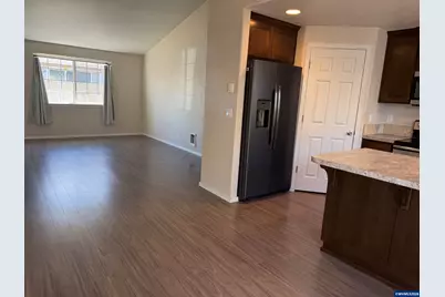 130 Lyon Pl SE, Albany, OR 97322 - Photo 5