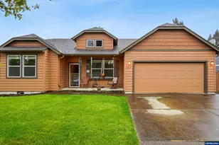 2412 NW White Oak Ave, Albany, OR 97321 - Photo 3