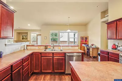 2412 NW White Oak Av, Albany, OR 97321 - Photo 23