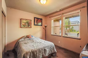 2412 NW White Oak Ave, Albany, OR 97321 - Photo 13