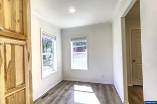 365 Mountain View Rd, Sweet Home, OR 97386 - Photo 15
