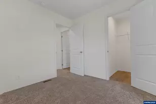 365 Mountain View Rd, Sweet Home, OR 97386 - Photo 27