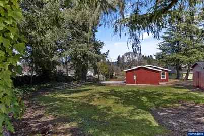 365 Mountain View Rd, Sweet Home, OR 97386 - Photo 43