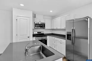 1367 Nolan Ave SE, Albany, OR 97322 - Photo 11