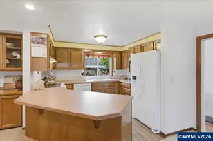 4576 Goldenrod Ave NE, Salem, OR 97305 - Photo 11