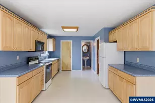 913 1st Av E, Albany, OR 97321 - Photo 15