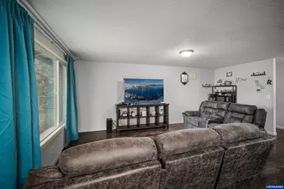 2247 Greentree Dr NE, Salem, OR 97305 - Photo 13