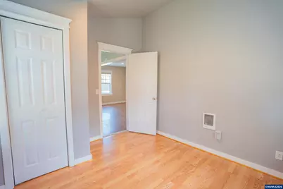 355 Central Av, Lebanon, OR 97355 - Photo 17