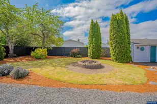 355 Central Ave, Lebanon, OR 97355 - Photo 25