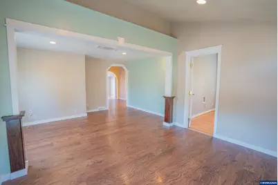 355 Central Av, Lebanon, OR 97355 - Photo 11