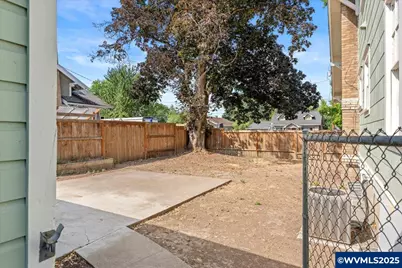 395 N Sheridan St, Mount Angel, OR 97362 - Photo 43