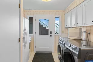 3700 Eagle Crest Rd NW, Salem, OR 97304 - Photo 13