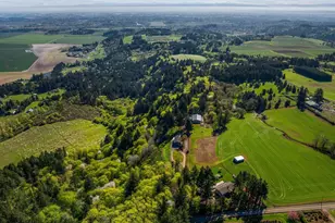 3700 Eagle Crest Rd NW, Salem, OR 97304 - Photo 29