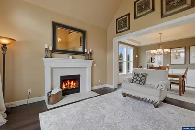 2319 N Roger Smith Dr, Newberg, OR 97132 - Photo 9