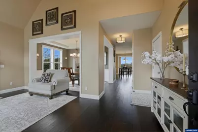 2319 N Roger Smith Dr, Newberg, OR 97132 - Photo 5