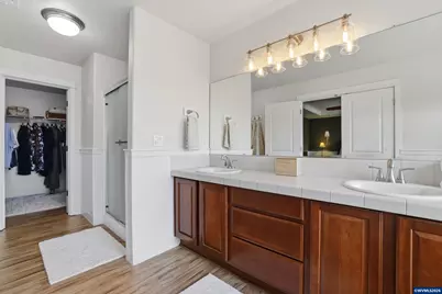 2319 N Roger Smith Dr, Newberg, OR 97132 - Photo 33