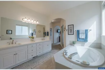 2835 Fillmore Av NW, Salem, OR 97304 - Photo 29