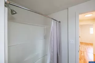 634 NW East Thornton Lake Dr, Albany, OR 97321 - Photo 15