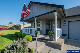 3221 NE Siuslaw Ave, Albany, OR 97321 - Photo 3