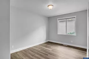 1395 West Meadows Dr NW, Salem, OR 97304 - Photo 21