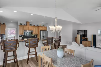 1395 West Meadows Dr NW, Salem, OR 97304 - Photo 13