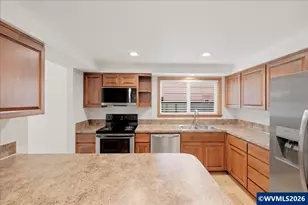 1032 Rock Creek Dr S, Salem, OR 97306 - Photo 13