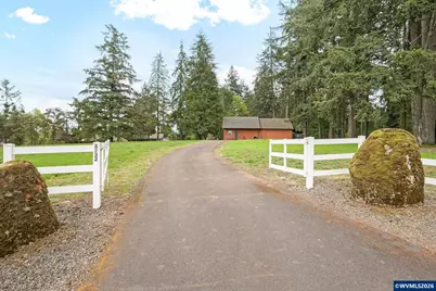8732 Wildlife Ln SE, Salem, OR 97317 - Photo 3