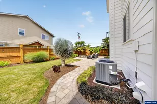 1750 SW Pinehurst Pl, Corvallis, OR 97333 - Photo 43