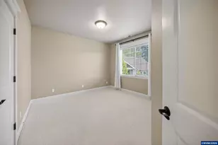 1750 SW Pinehurst Pl, Corvallis, OR 97333 - Photo 37