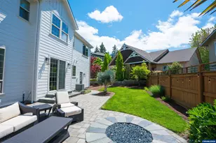 1750 SW Pinehurst Pl, Corvallis, OR 97333 - Photo 5