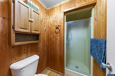 542 NW Douglas St, Dallas, OR 97338 - Photo 17