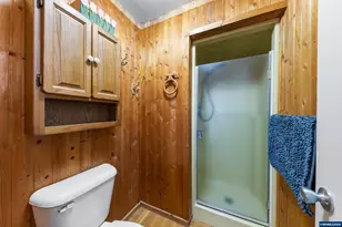 542 NW Douglas St, Dallas, OR 97338 - Photo 17