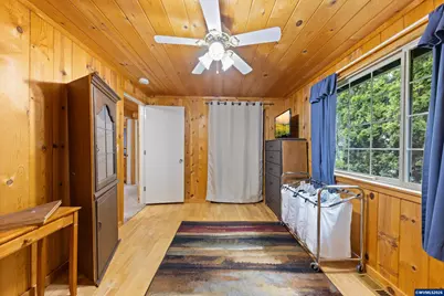 542 NW Douglas St, Dallas, OR 97338 - Photo 21