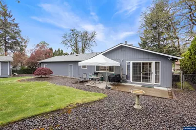 542 NW Douglas St, Dallas, OR 97338 - Photo 29