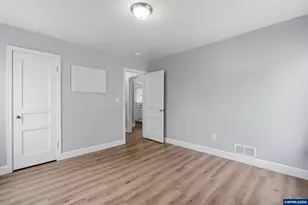 711 Fulton St SE, Albany, OR 97322 - Photo 17