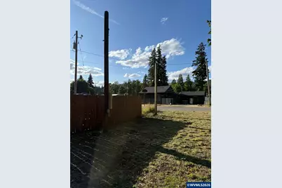 21958 Emma St, Mehama, OR 97358 - Photo 9