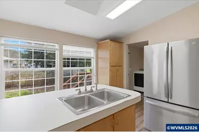 905 Mountain View Rd, Sweet Home, OR 97386 - Photo 11