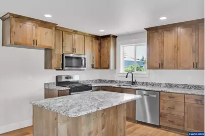 4425 Knotty Pine Ct, Sweet Home, OR 97386 - Photo 11