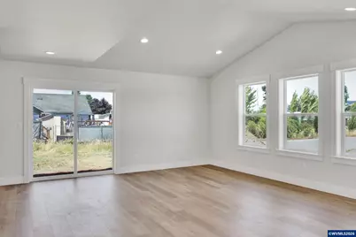 4425 Knotty Pine Ct, Sweet Home, OR 97386 - Photo 21