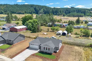 4425 Knotty Pne Ct, Sweet Home, OR 97386 - Photo 27