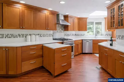 10693 Southview Lp SE, Jefferson, OR 97352 - Photo 9