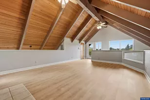 3696 Spring St S, Salem, OR 97302 - Photo 17