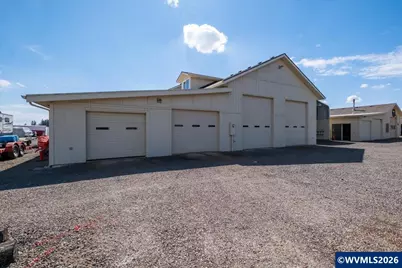 4716 Poinsettia St NE, Salem, OR 97305 - Photo 47