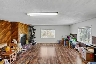 33724 Viewcrest Dr NE, Albany, OR 97322 - Photo 23